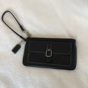 NWOT Coach Wristlet Black